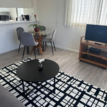 1508- Heart Of Waikiki With Kitchen-Free Parking-King Bed-Corner Unit Διαμέρισμα Χονολουλού Εξωτερικό φωτογραφία