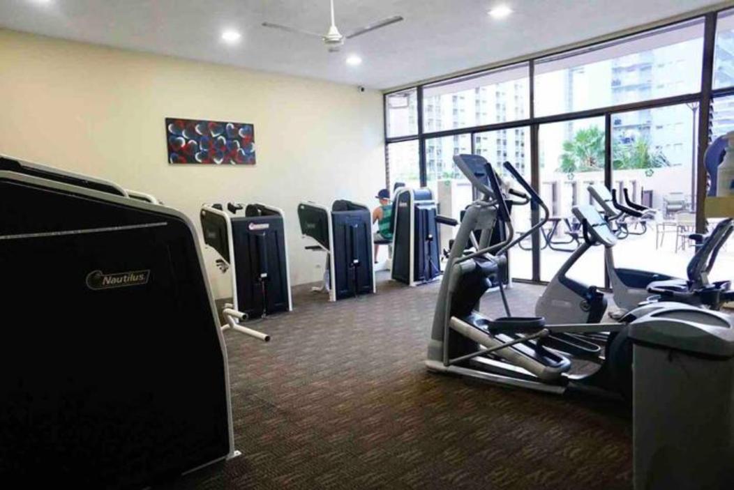 1508- Heart Of Waikiki With Kitchen-Free Parking-King Bed-Corner Unit Διαμέρισμα Χονολουλού Εξωτερικό φωτογραφία
